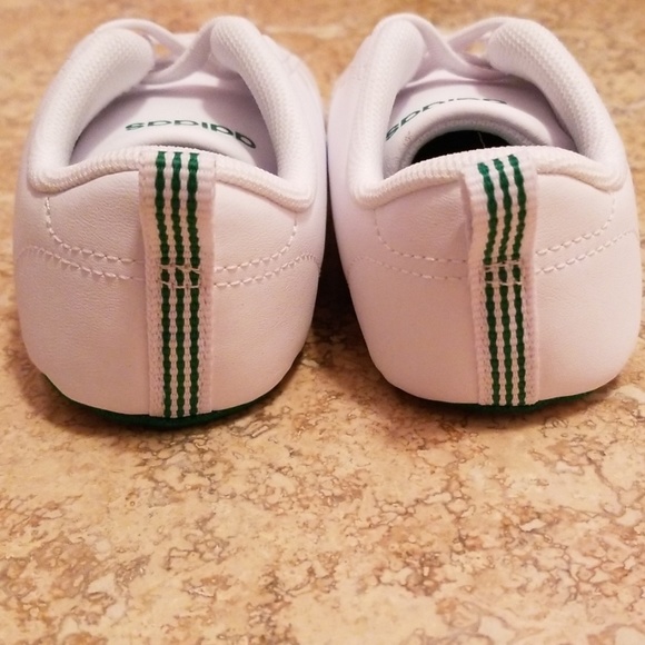 Toddler Adidas - Picture 4 of 4